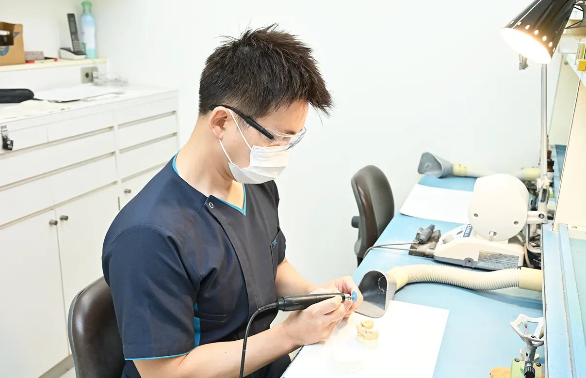 「即日対応も可能」院内技工によるメンテナンス