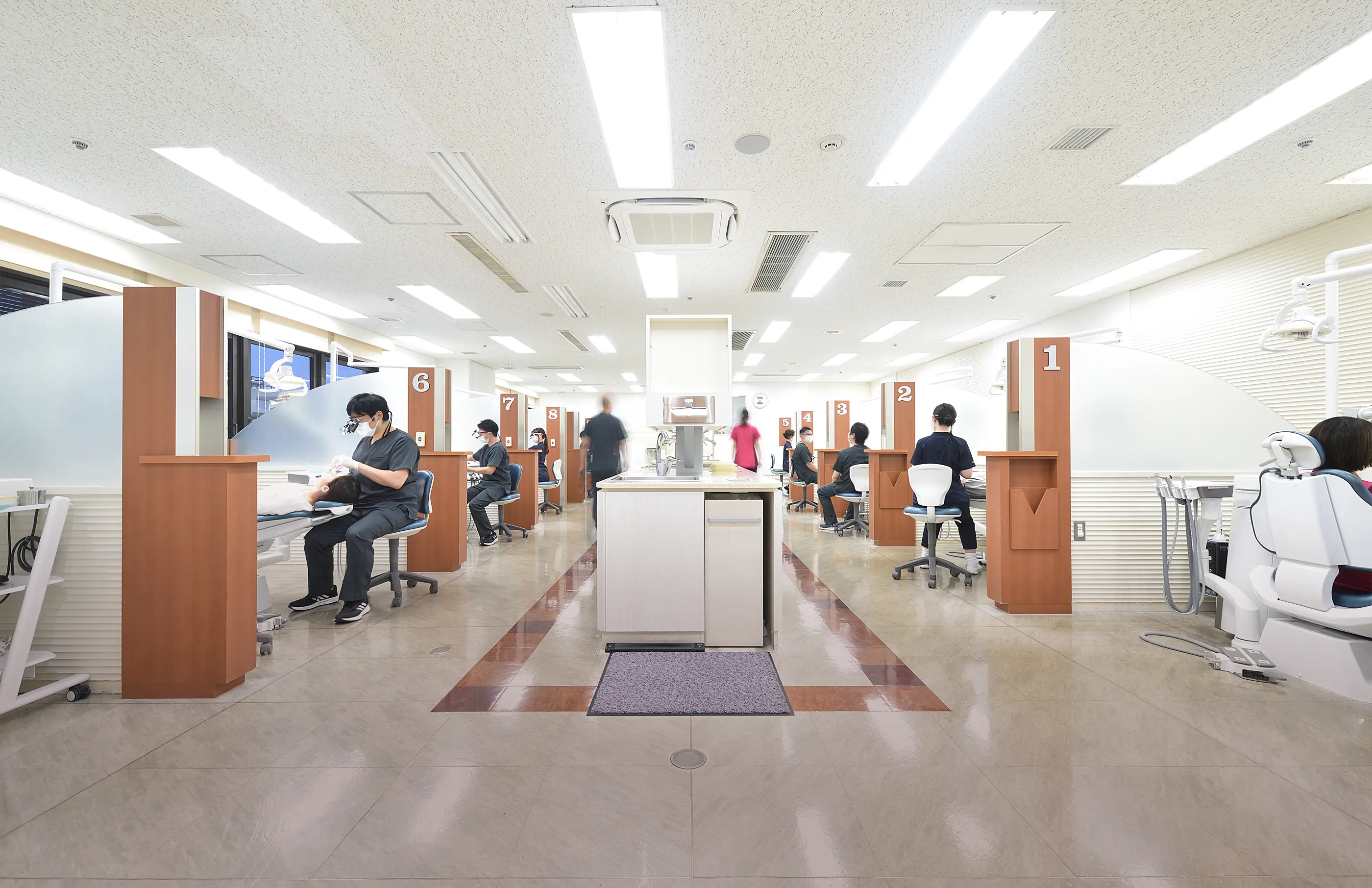 小貫歯科医院 インプラント、矯正から虫歯治療まで対応 総合歯科医院だからこそのチーム医療体制