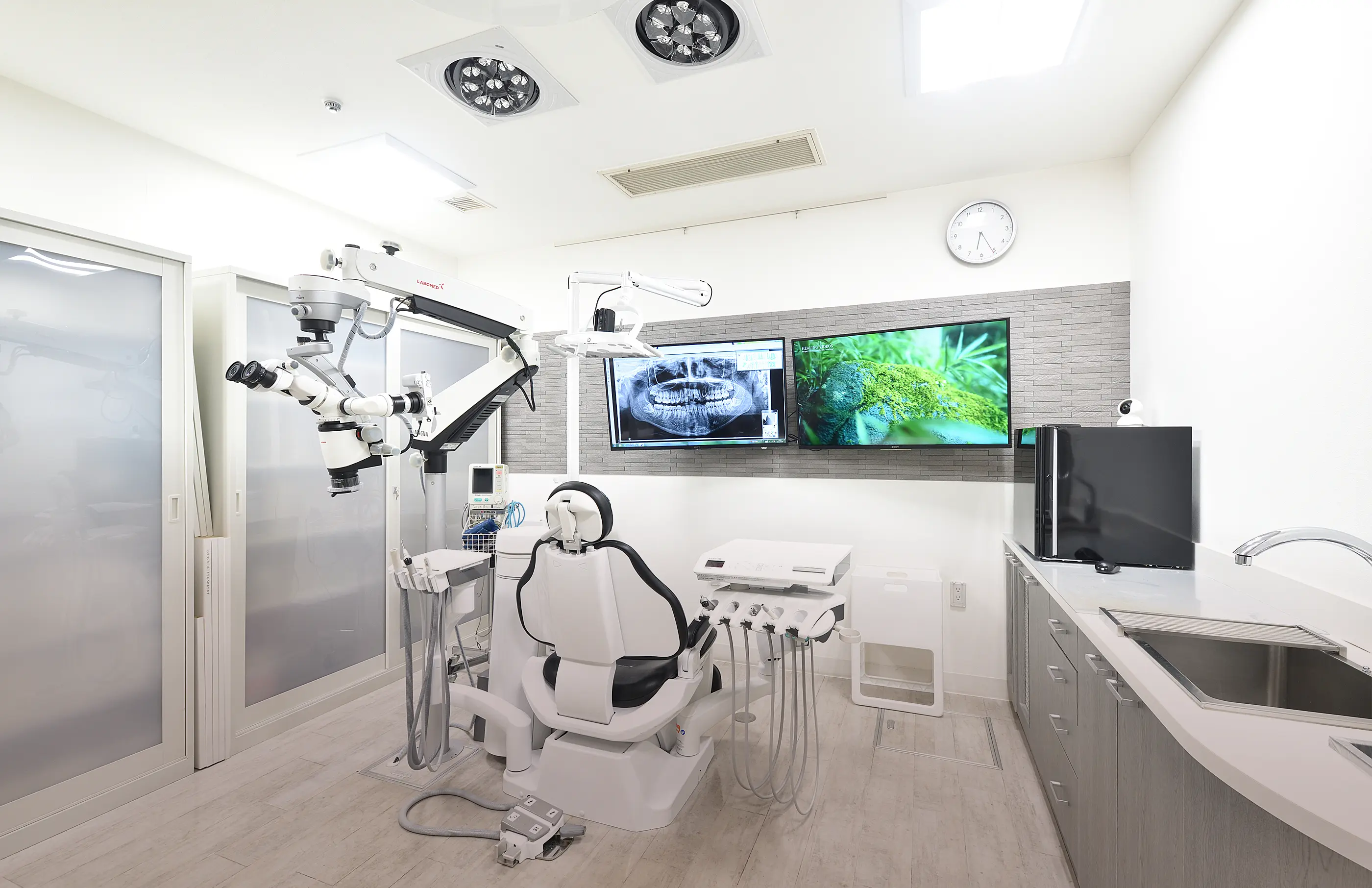 小貫歯科医院 インプラント、矯正から虫歯治療まで対応 総合歯科医院だからこそのチーム医療体制